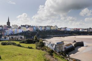 c17-tenby from castle hill showing harbour sm.jpg